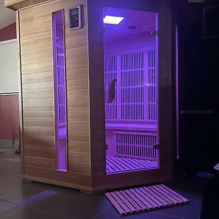 Suite Avec Sauna 36M² Niort Exterior photo